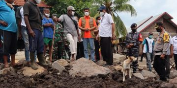 Cari Korban Banjir NTT yang Masih Hilang, Polri Kerahkan Anjing Pelacak k9