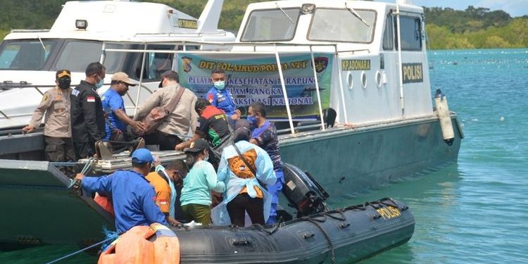 Jangkau warga pesisir dan pulau Terluar, Polda NTT luncurkan kapal Vaksin Covid-19