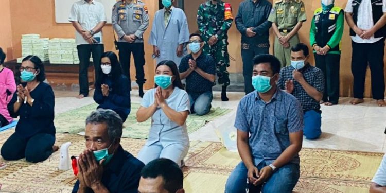 Petugas Gabungan Amankan Perayaan Hari Tri Suci Waisak di Desa Manang
