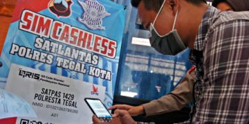 Bikin SIM-SKCK Harus Sertakan Bukti Sudah Divaksin? Polri: Hoaks itu!