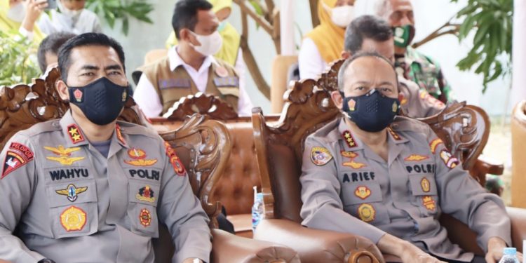 Kabaharkam Polri Tinjau Posko PPKM Mikro di Gampong Lambung Banda Aceh