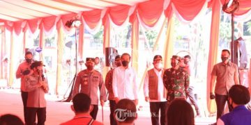 HUT Bhayangkara, Kapolri Akselerasi Penanganan Covid-19 Targetkan Vaksinasi 1 Juta Orang Per Hari