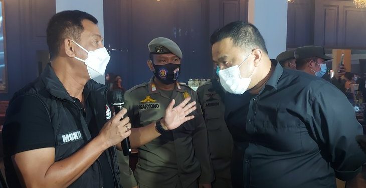 Langgar prokes, Ditresnarkoba Polda Metro-Pol PP segel tiga kafe