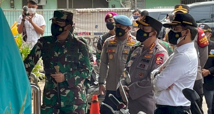 Panglima TNI-Kapolri Sidak PPKM 3 Lokasi di DKI, Minta Pengendalian Covid-19 Maksimal