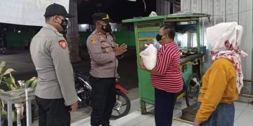 Polsek Medan Area salurkan Bansos dari Polda Sumut pada Masyarakat