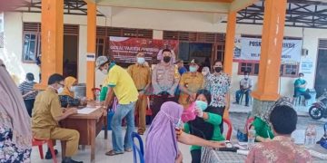 Kolaborasi TNI-Polri Gelar Vaksinasi di Kampung Tanggung Semeru Desa Pucuk