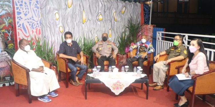 Dialog Interaktif Kapolda Papua Tentang Pelaksanaan Vaksinasi Covid-19 Menjelang PON XX Tahun 2021 Papua