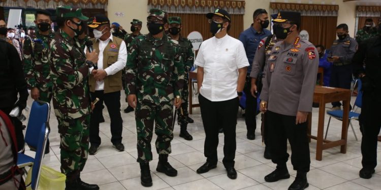 Kapolri Sebut TNI-Polri Siap Fasilitasi Warga Yogyakarta Yang Ingin Percepat Vaksinasi Massal