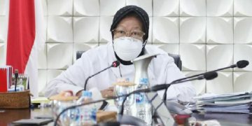 Risma Tugaskan TNI-Polri Salurkan Bansos Beras 10 Kilogram