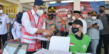 Kejati Jatim Gelar Vaksinasi Kedua Sasar 2.000 Warga Surabaya