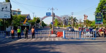 Tinjau PT Epson, Kapolri: Elemen Agar Buruh Kawal Vaksinasi