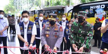 TNI-Polri dan Kadin Luncurkan 34 Bus Vaksinasi Keliling, Sasar Warga Tak Terjangkau