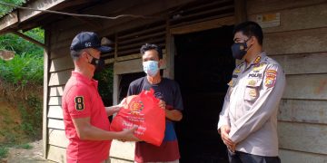 Alumni Akpol 1992 Riau Gelar Bansos “Berbagi Untuk Negeri”, Distribusikan 556 Paket Sembako