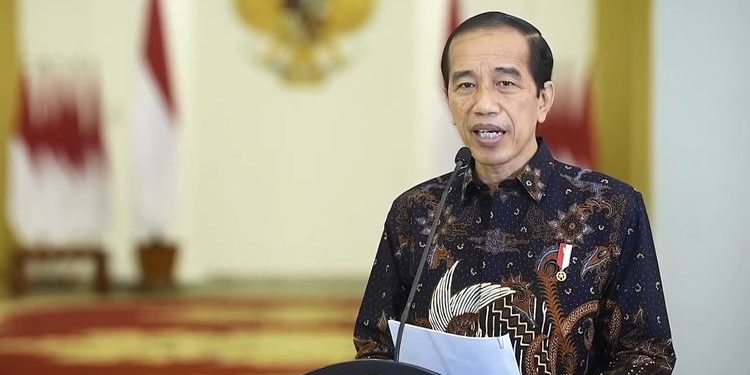 Jokowi Umumkan Perpanjang PPKM Level 4 hingga 9 Agustus