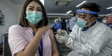 Kadin Gandeng TNI-Polri Luncurkan Mobil Vaksin Keliling