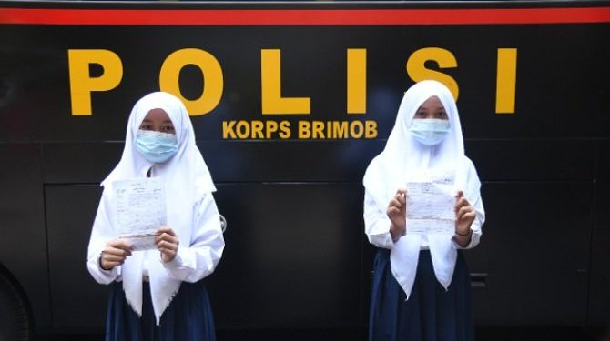 Kejar Herd Immunity, Brimob Vaksinasi 2 Ribu Pelajar dan Warga Depok