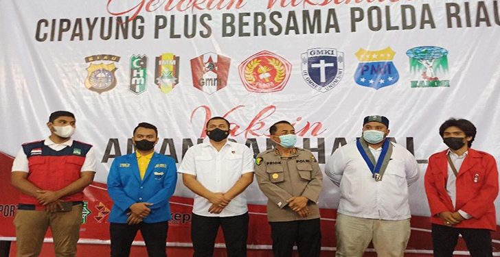 Polda Riau Bersama Cipayung Plus Gelar Vaksinasi Bagi Civitas Akademika UIN