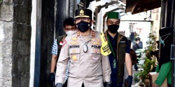 Polri dan HMI Salurkan Bantuan Bagi Mahasiswa Rantau di Ciputat
