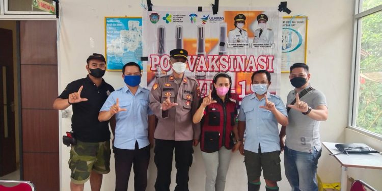 Kapolsek Air Besar Monitoring Kegiatan Vaksin Astrazeneca