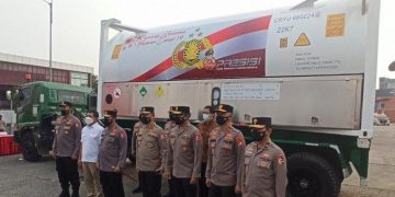 Bantu Perbanyak Ketersediaan Oksigen di Masa Pandemi Covid-19, Kapolri Sebar 10 Truk Iso Tank