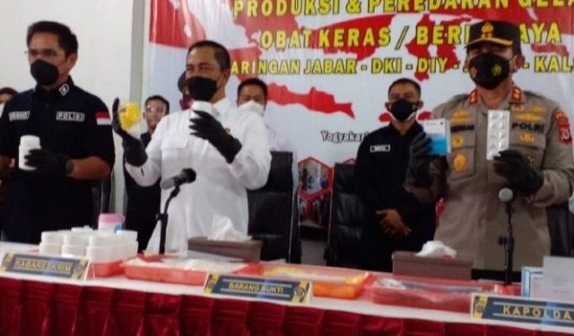 Bareskrim Ungkap Pabrik Obat Keras Ilegal di Jogjakarta