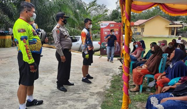 Kapolres Tinjau pelaksanaan Vaksinasi di Tiga Gerai Vaksin TNI-POLRI