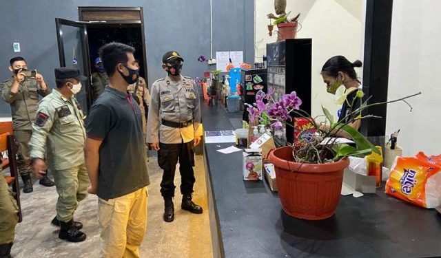 Tidak Pernah Bosan Polisi Minta Warga Seruyan Patuhi Prokes