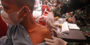 TNI-Polri percepat penanganan lewat serbuan vaksinasi di Sulawesi Utara