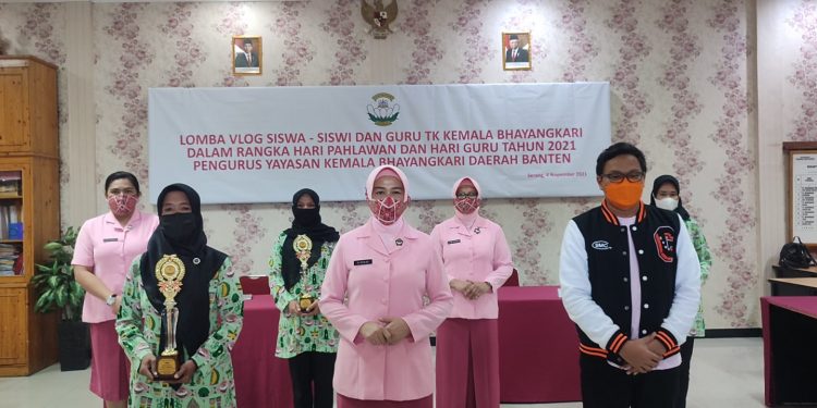 Peringati Hari Pahlawan dan Hari Guru, Kemala Bhayangkari Daerah Banten Adakan Lomba Vlog