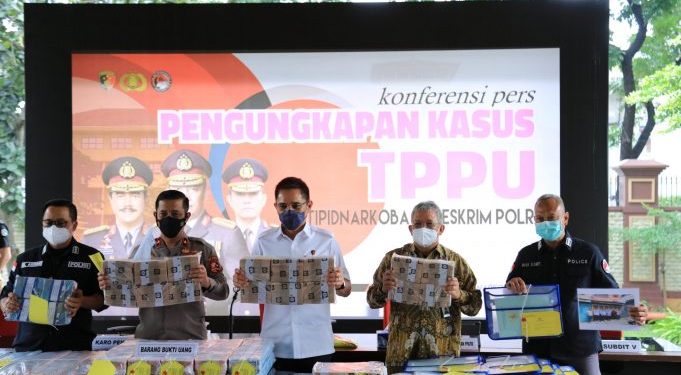 Bareskrim Sita Duit Rp338 Miliar dari Pencucian Uang Kasus Narkotika dan Obat Ilegal