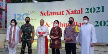 Kapolri Ucapkan Selamat Natal saat Tinjau Pengamanan  Misa Natal di Gereja Katedral Jakarta