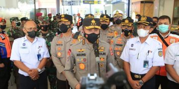 Pastikan Keamanan Natal dan Tahun Baru 2022, Irwasum Polri Cek Prokes serta Pengamanan Tempat Ibadah di Kota Surabaya