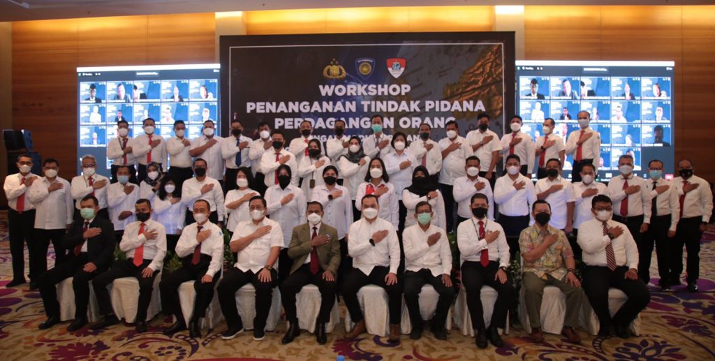 Beri Pemahaman Personel, Polri Gelar Workshop Tentang Modus Perdagangan Orang_6216ec55236eb.jpeg