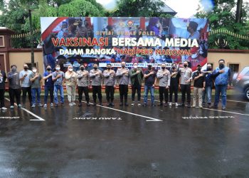 Humas Polri Gelar Vaksinasi Untuk Peringati Hari Pers Nasional