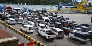 Polri  Antisipasi Penumpukan Kendaraan di Pelabuhan Merak