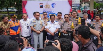 Wamenhub Bersama Kakorlantas di Yogyakarta 2