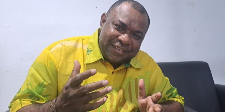 Eveerth Joumilena/Tomas