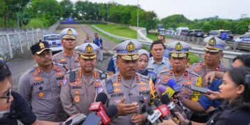 Contraflow Tahap 1 di Tol Cikampek