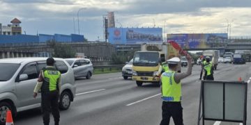 Korlantas Polri dan Jasa Marga Perketat Pembatasan Truk Sumbu Tiga di Tol Utama