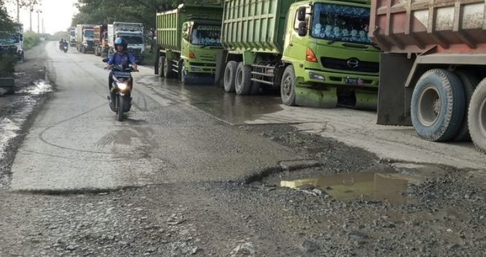 Jalan Rusak karena Over Dimension Over Load